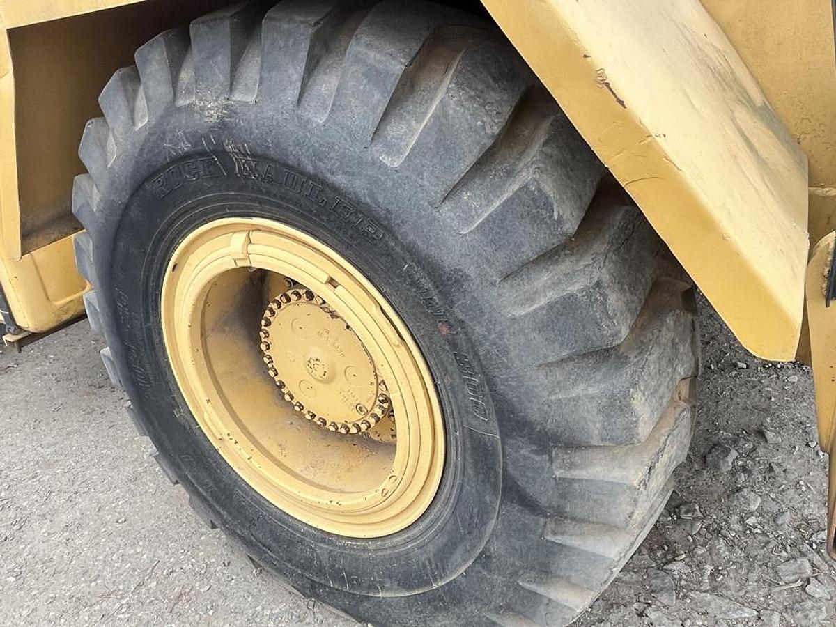 Used 1985 GROVE RT-522