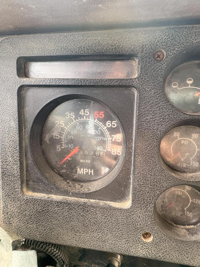 Used 1988 INTERNATIONAL 1954