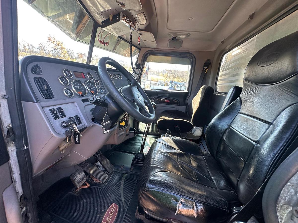 Used 2016 PETERBILT 365