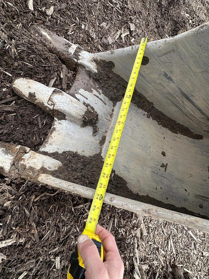 Used 2005 DEERE 160C LC