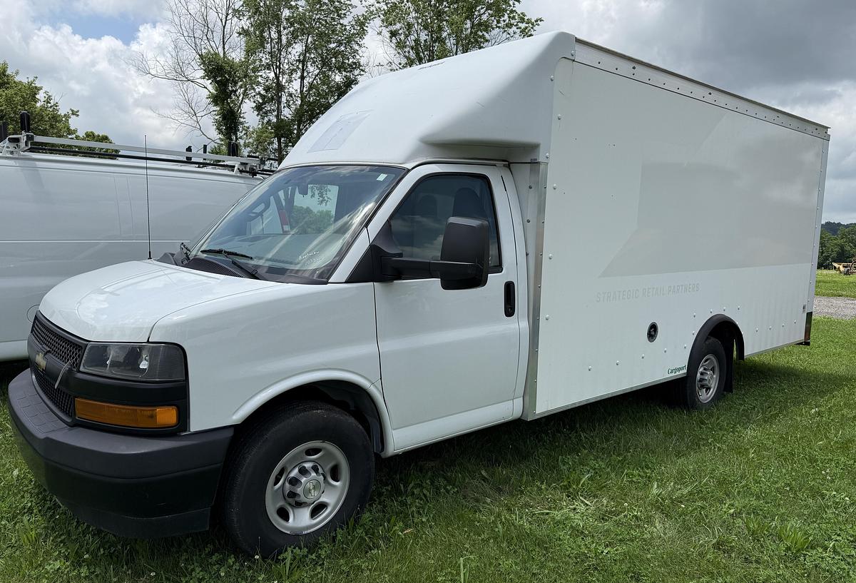 Used 2023 CHEVROLET Express 3500