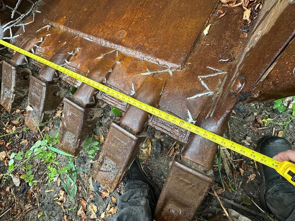 Used 2013 VOLVO ECR235DL