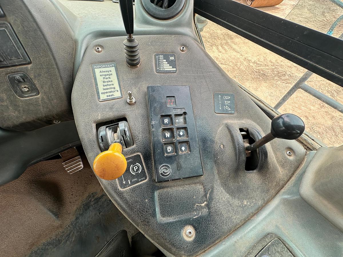 Used 2003 DEERE 400D
