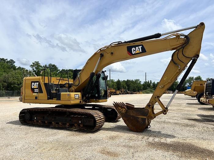 Used 2018 CATERPILLAR 323
