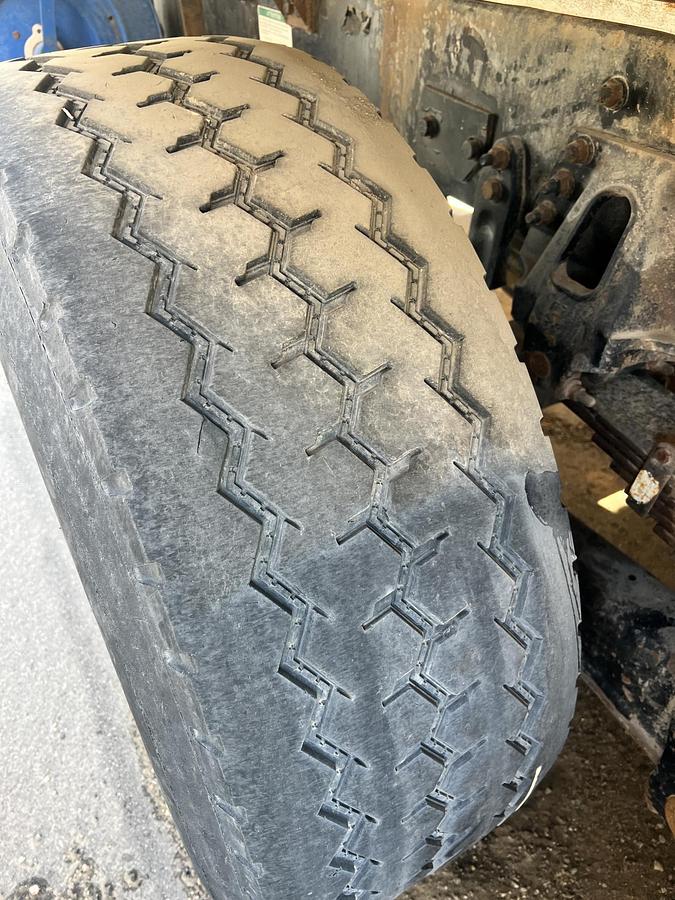 Used 2007 STERLING L7500 Water Truck