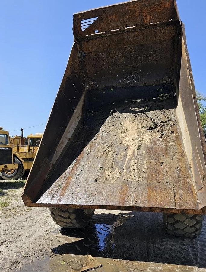 Used 1994 CATERPILLAR D25D