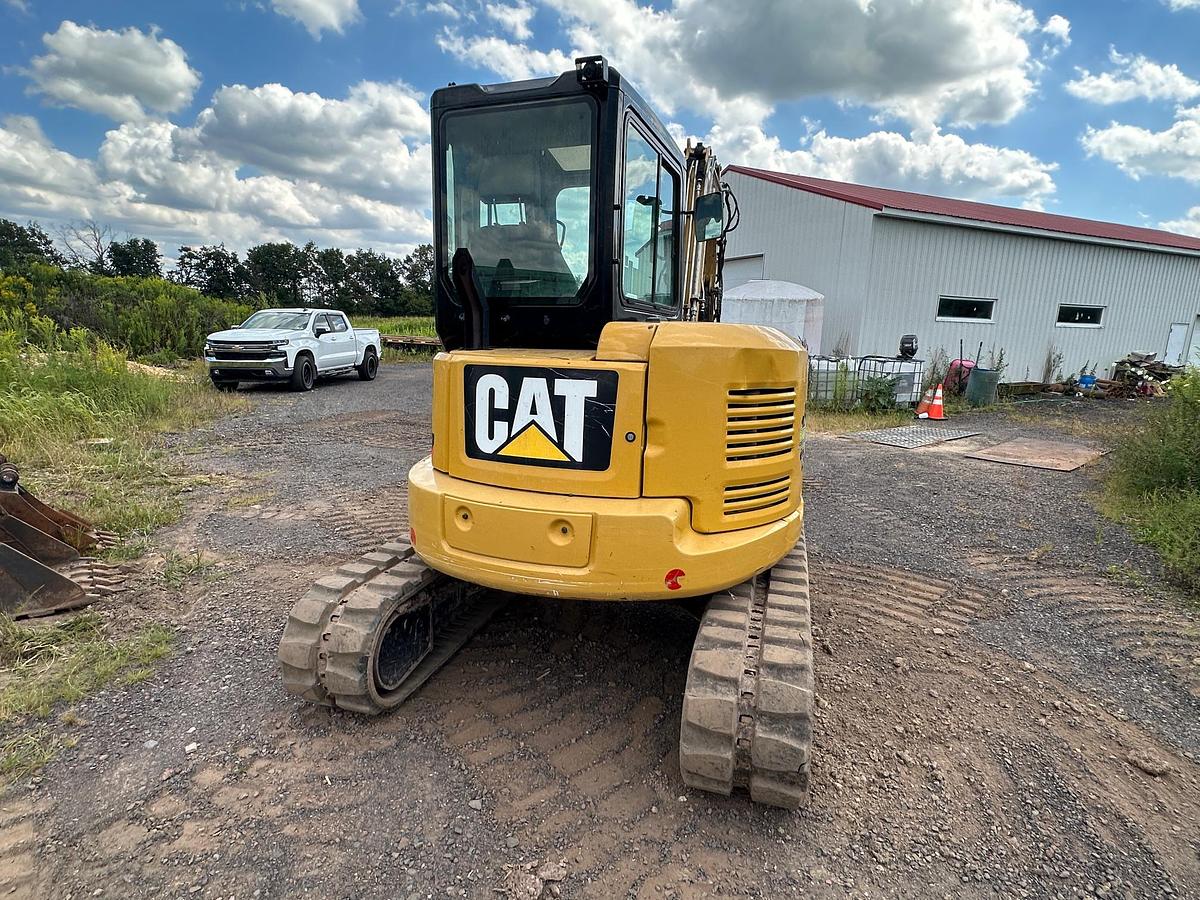 Used 2017 CATERPILLAR 305.5E2 CR