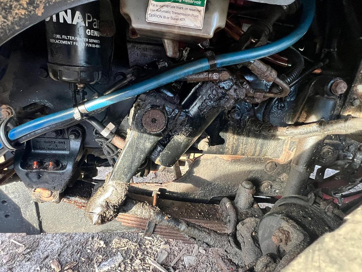 Used 2013 FREIGHTLINER 108SD Dump Truck