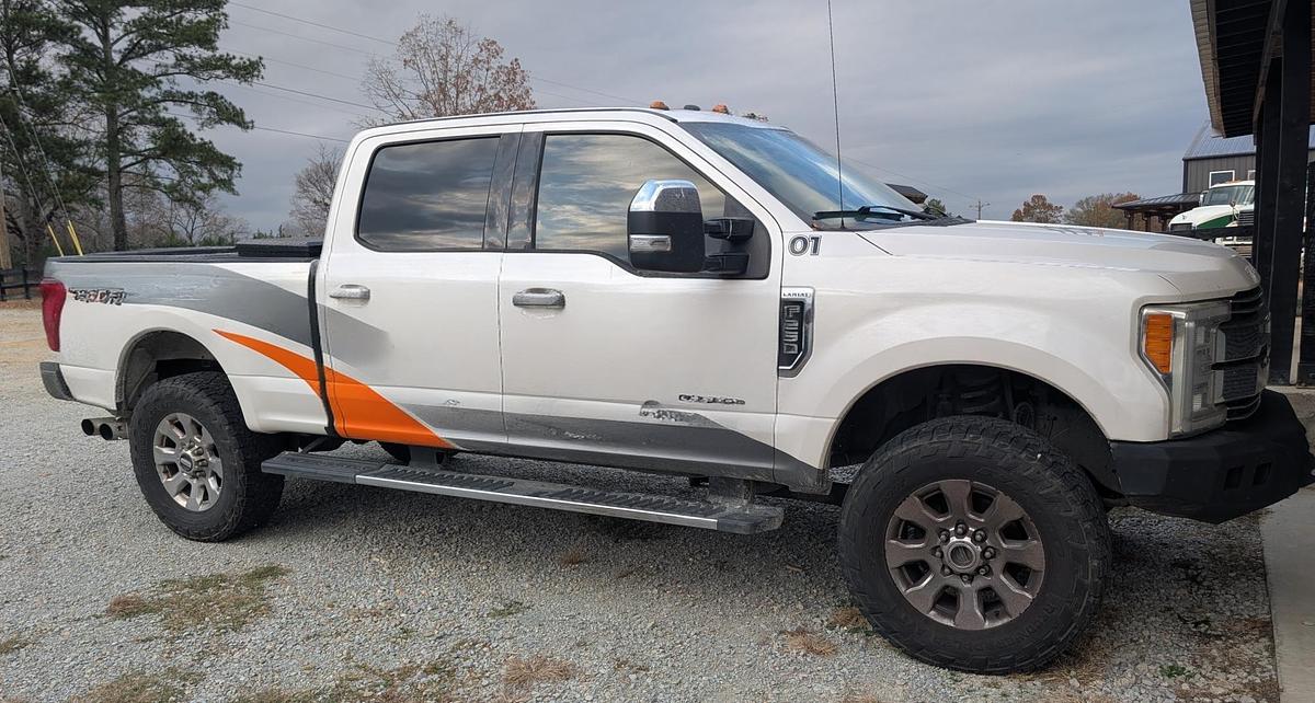 Used 2017 FORD F250 Lariat