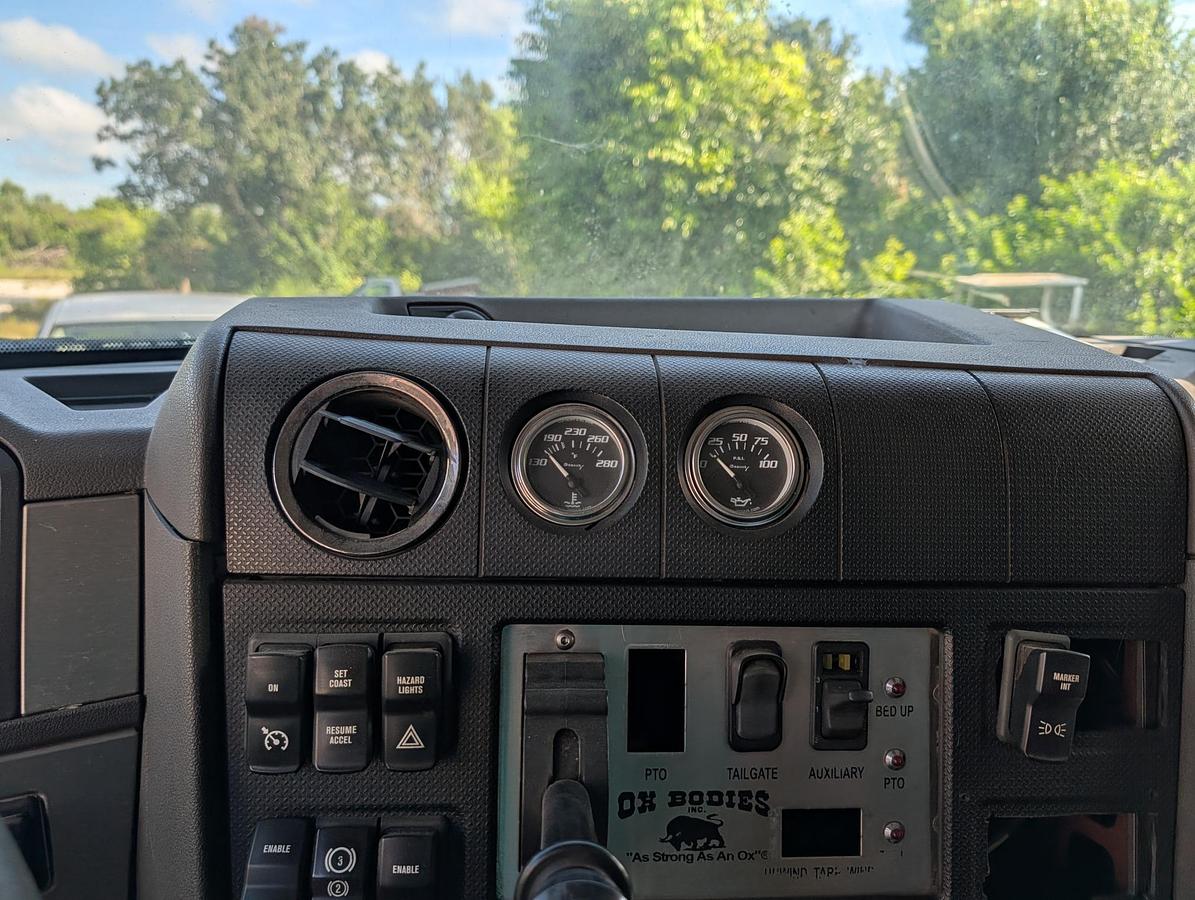 Used 2015 CATERPILLAR CT660 S