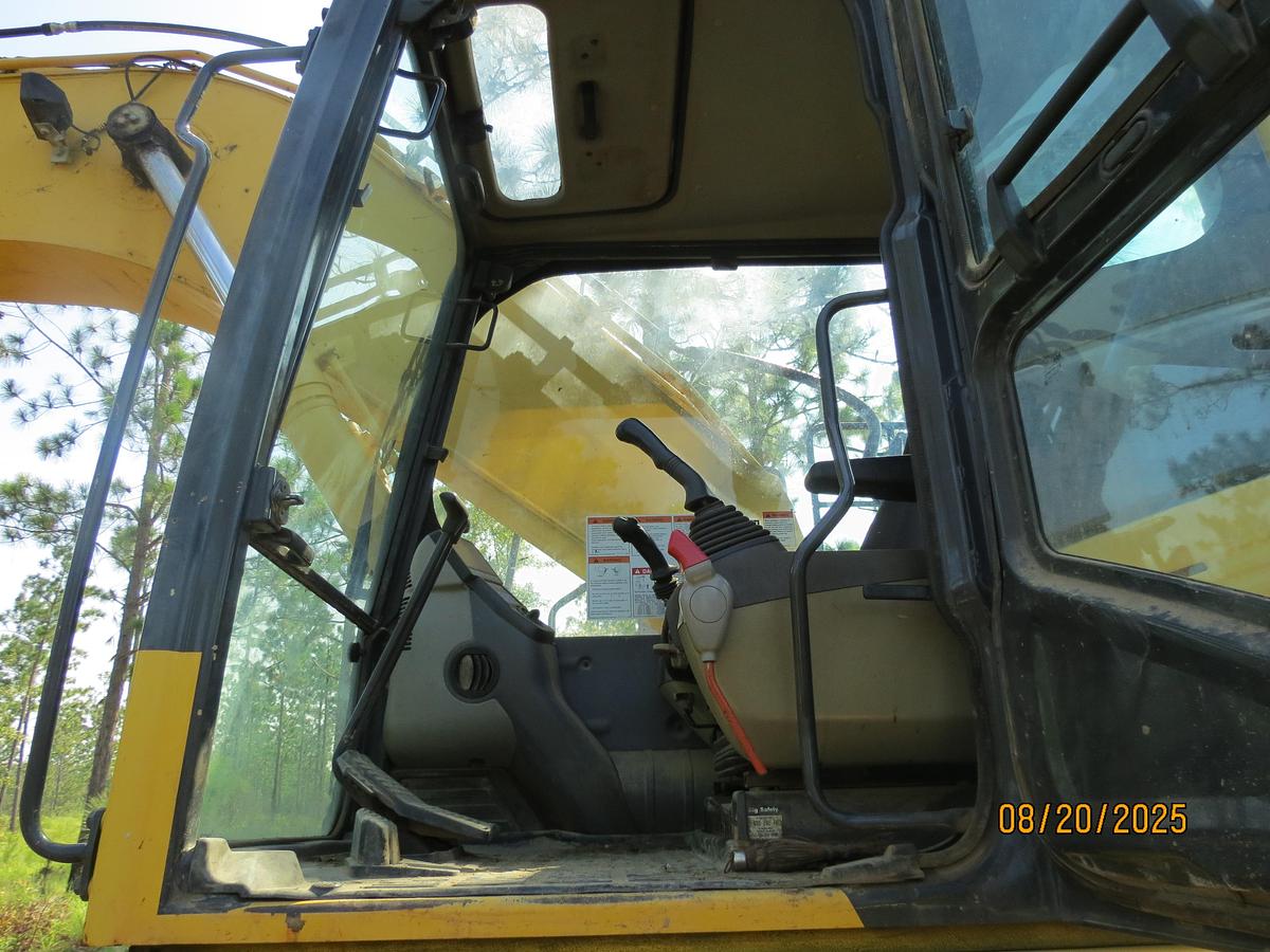 Used 2016 KOMATSU PC210LC-11