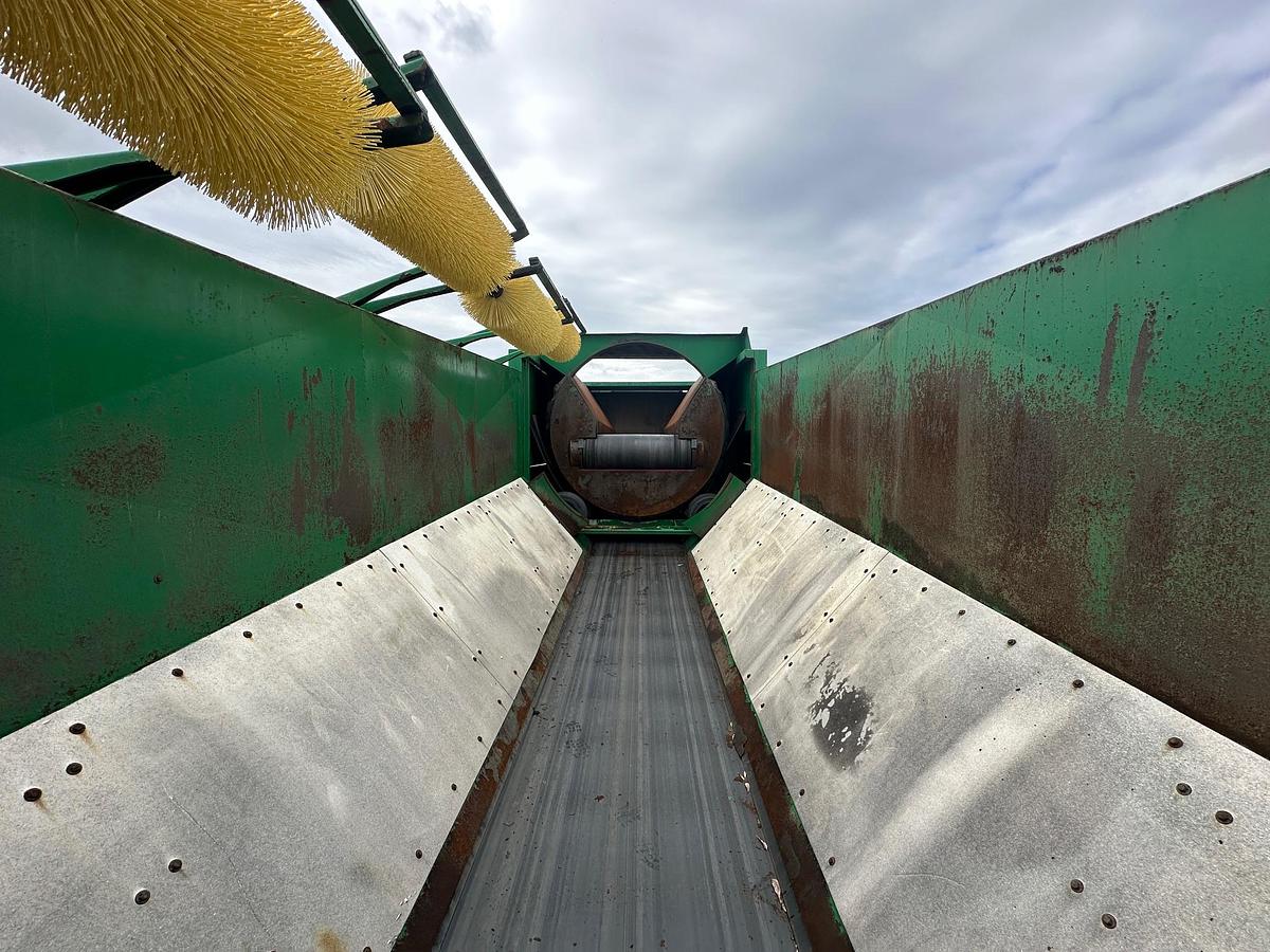 Used 2019 MCCLOSKEY 733RE