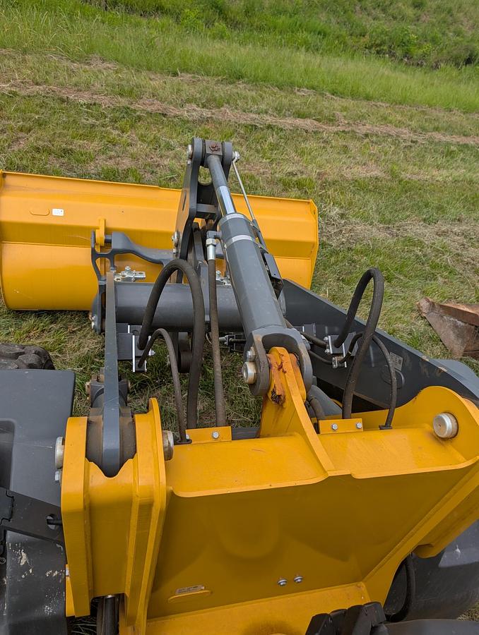 Used 2024 DEERE 344L