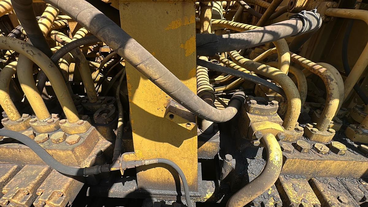 Used 1983 CATERPILLAR 245