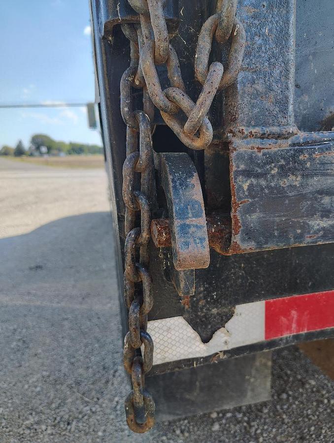 Used 2000 INTERNATIONAL 4700 DT466E