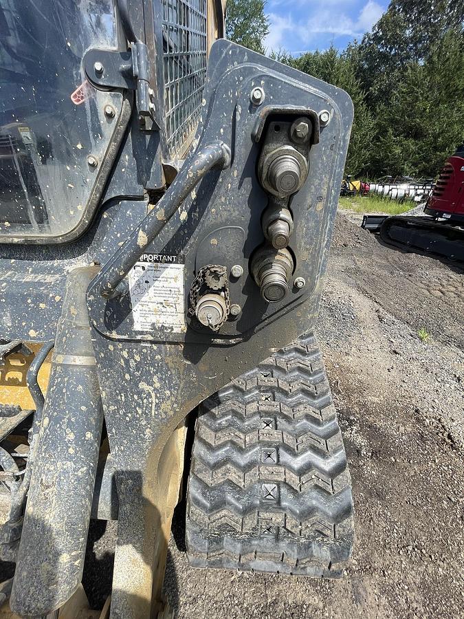 Used 2022 JOHN DEERE 333G