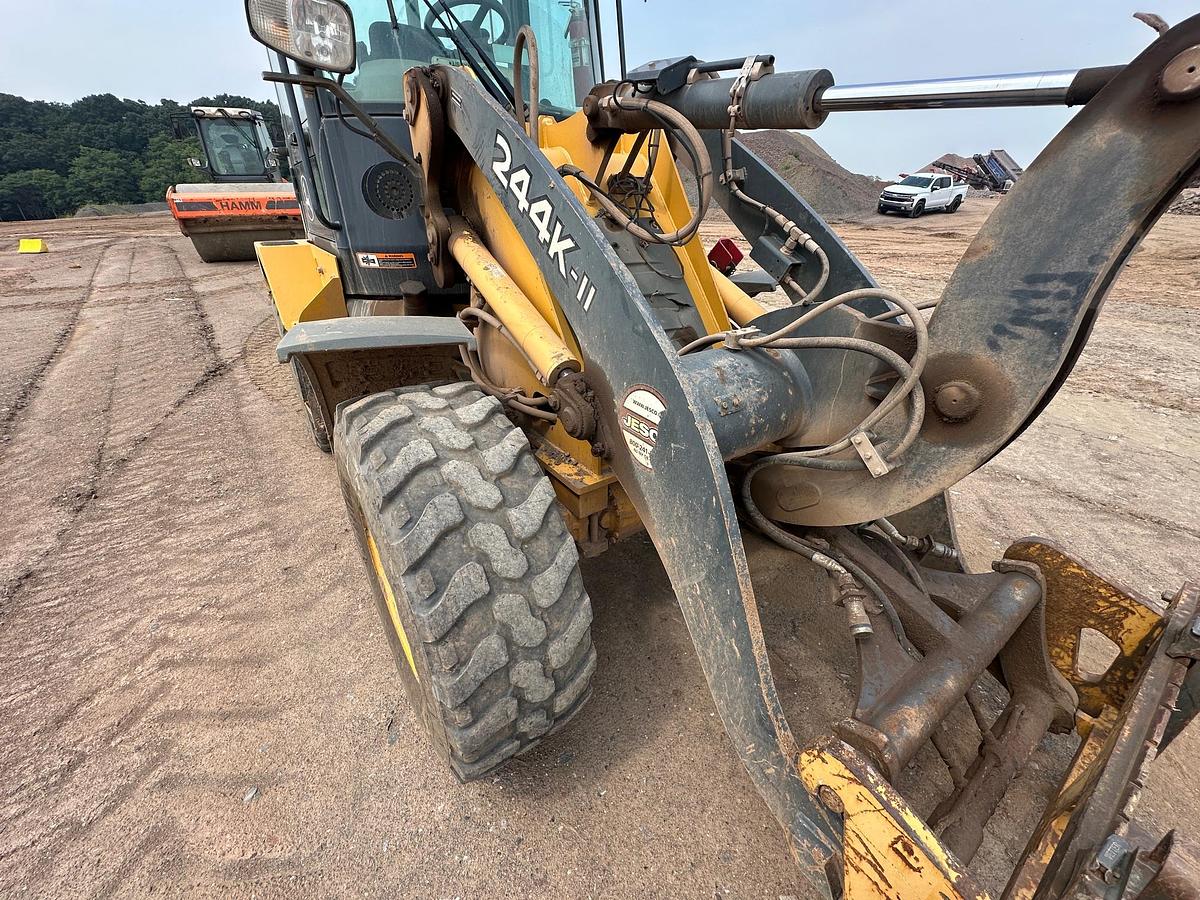 Used 2018 DEERE 244k-II