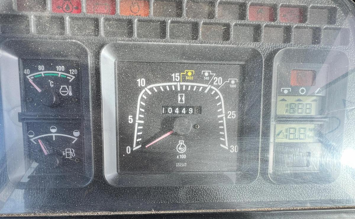 Used 2004 CASE IH MXM130