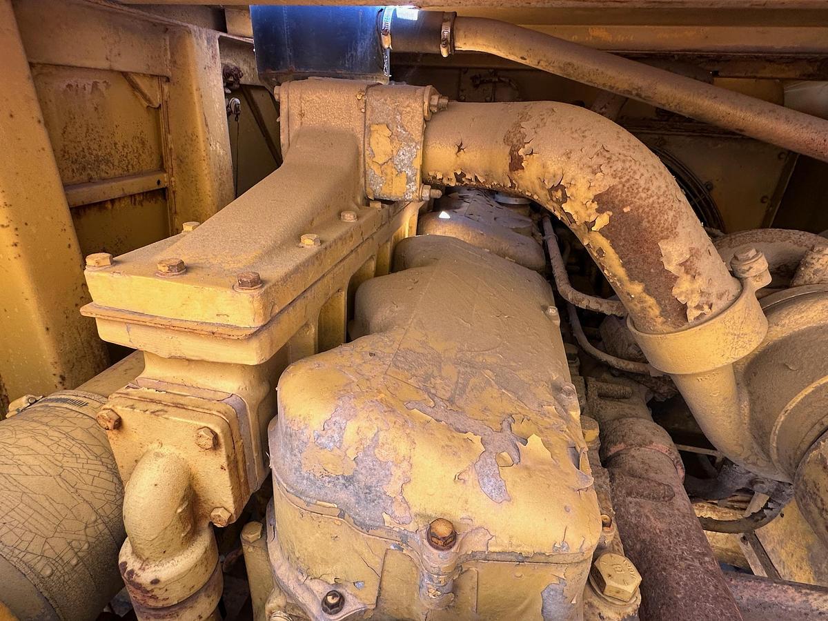 Used 1983 CATERPILLAR 245
