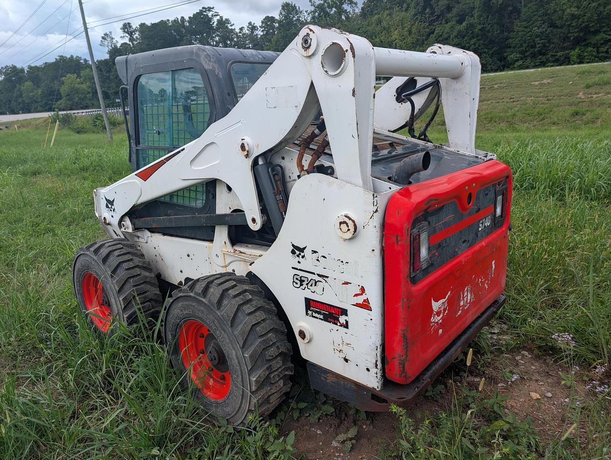 Used 2023 BOBCAT S740