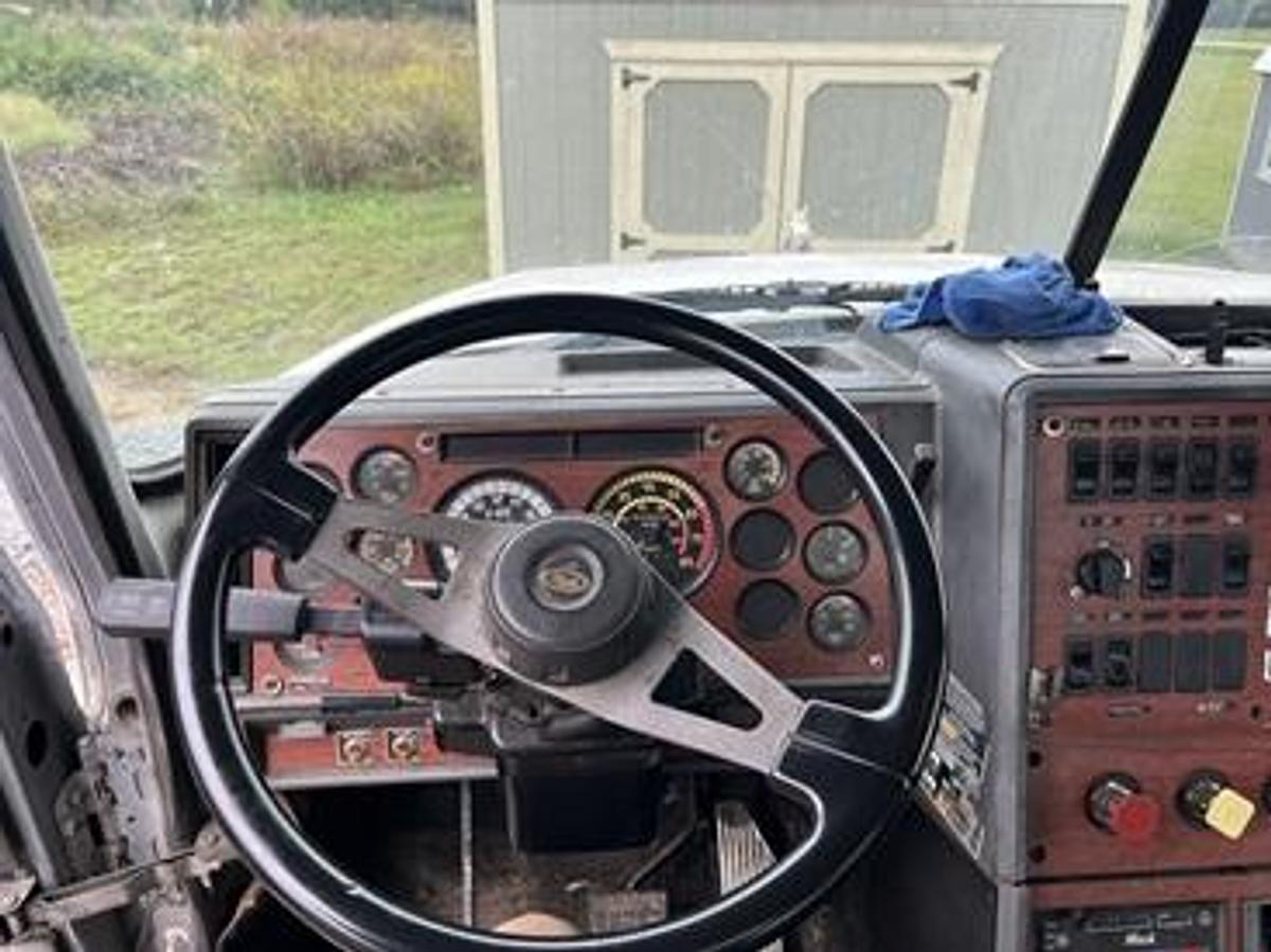 Used 1999 MACK CH-613
