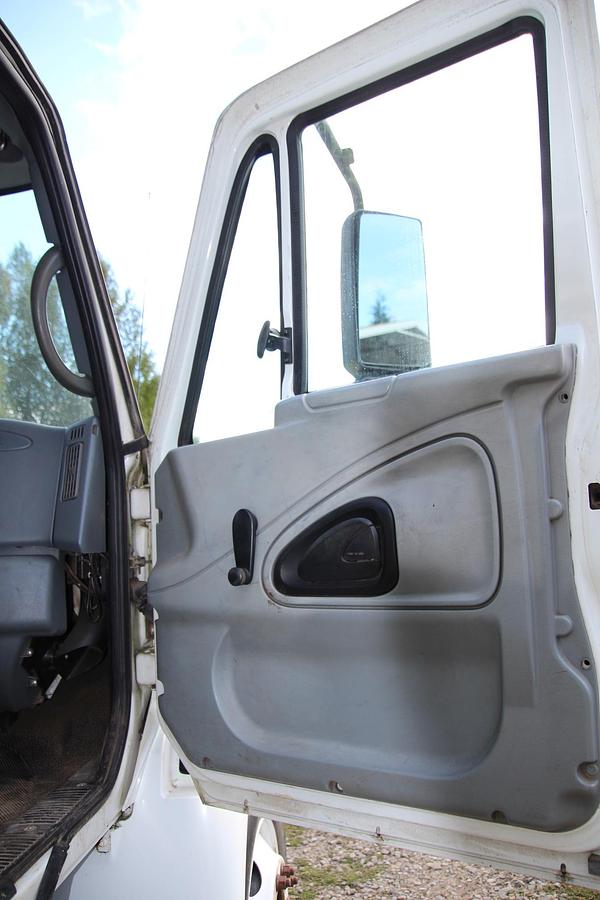 Used 2006 INTERNATIONAL DuraStar 4400