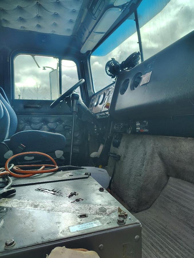 Used 1994 INTERNATIONAL 9200 6x4