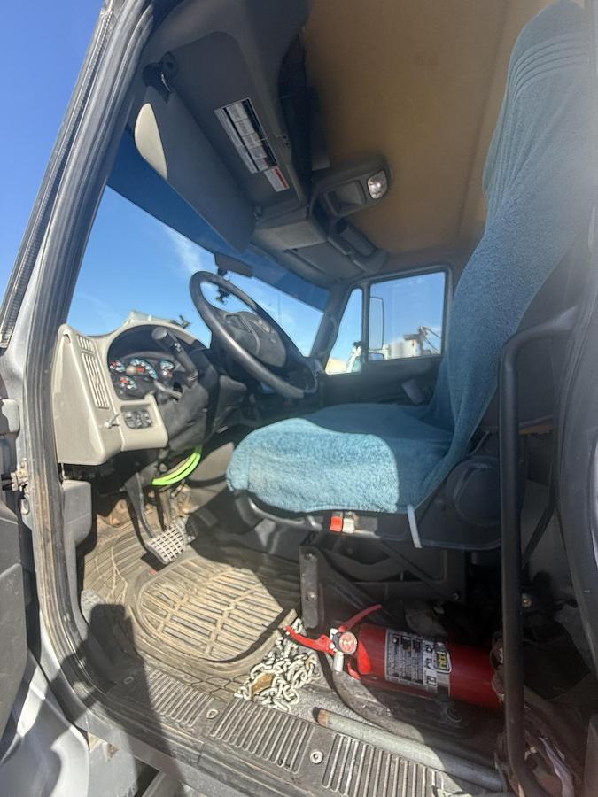 Used 2008 INTERNATIONAL 7400