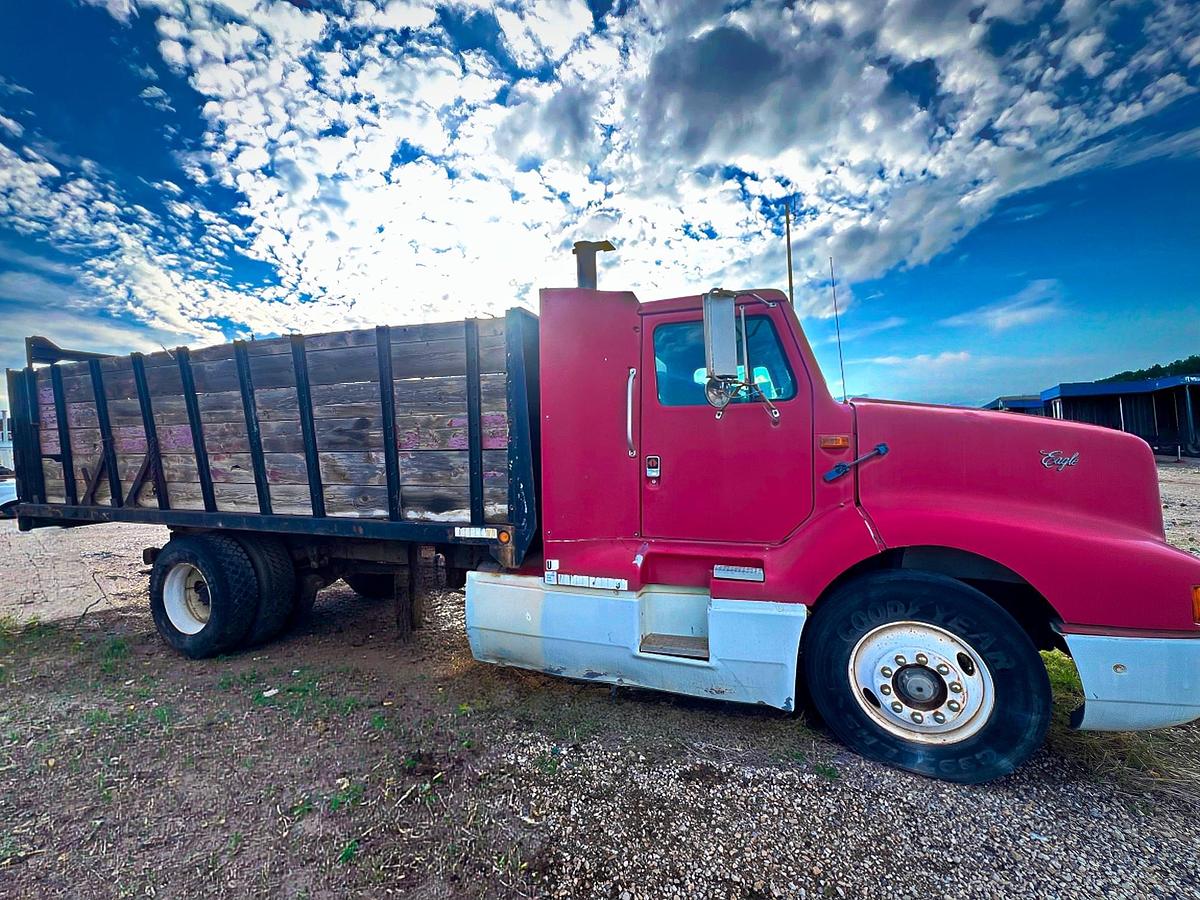 Used 1990 INTERNATIONAL 8300 Eagle