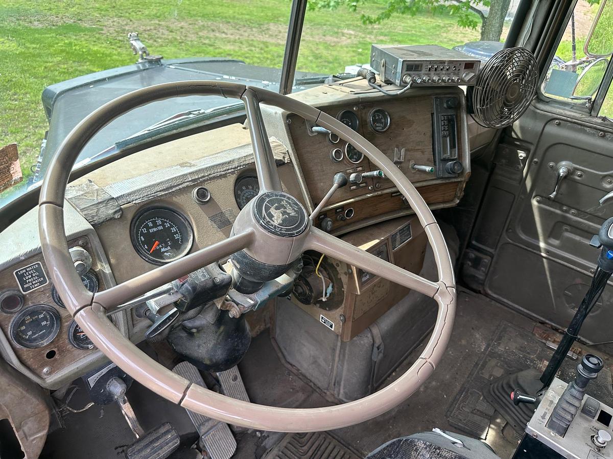 Used 1977 MACK DM685