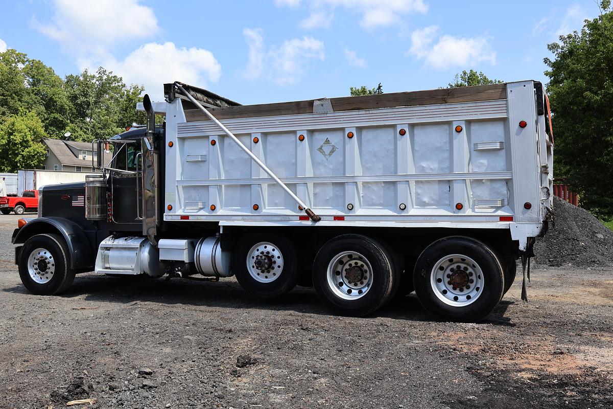 Used 2001 PETERBILT 379