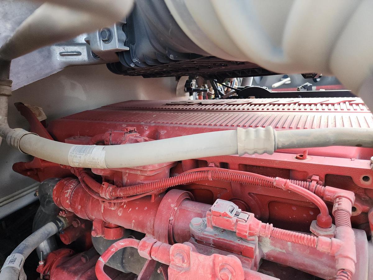 Used 2021 KENWORTH T880