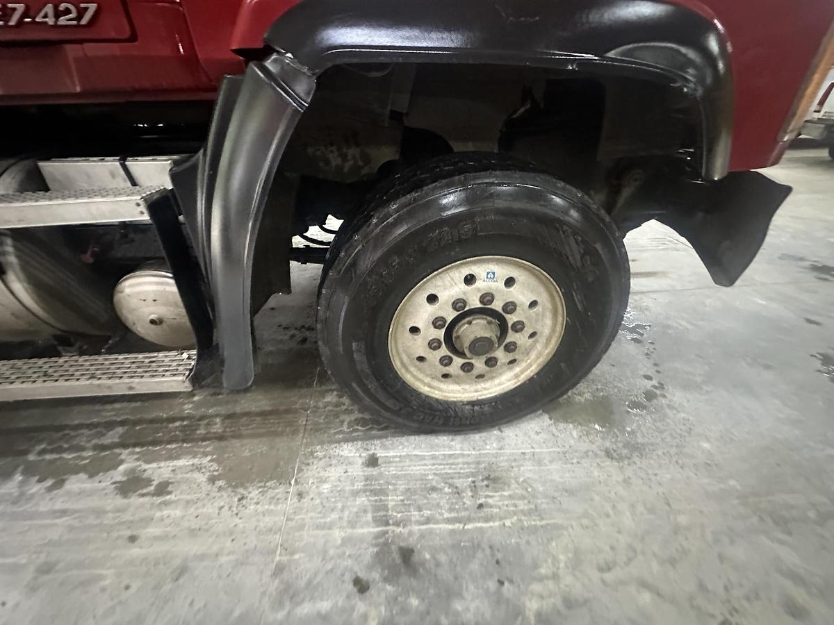 Used 1999 MACK CL713