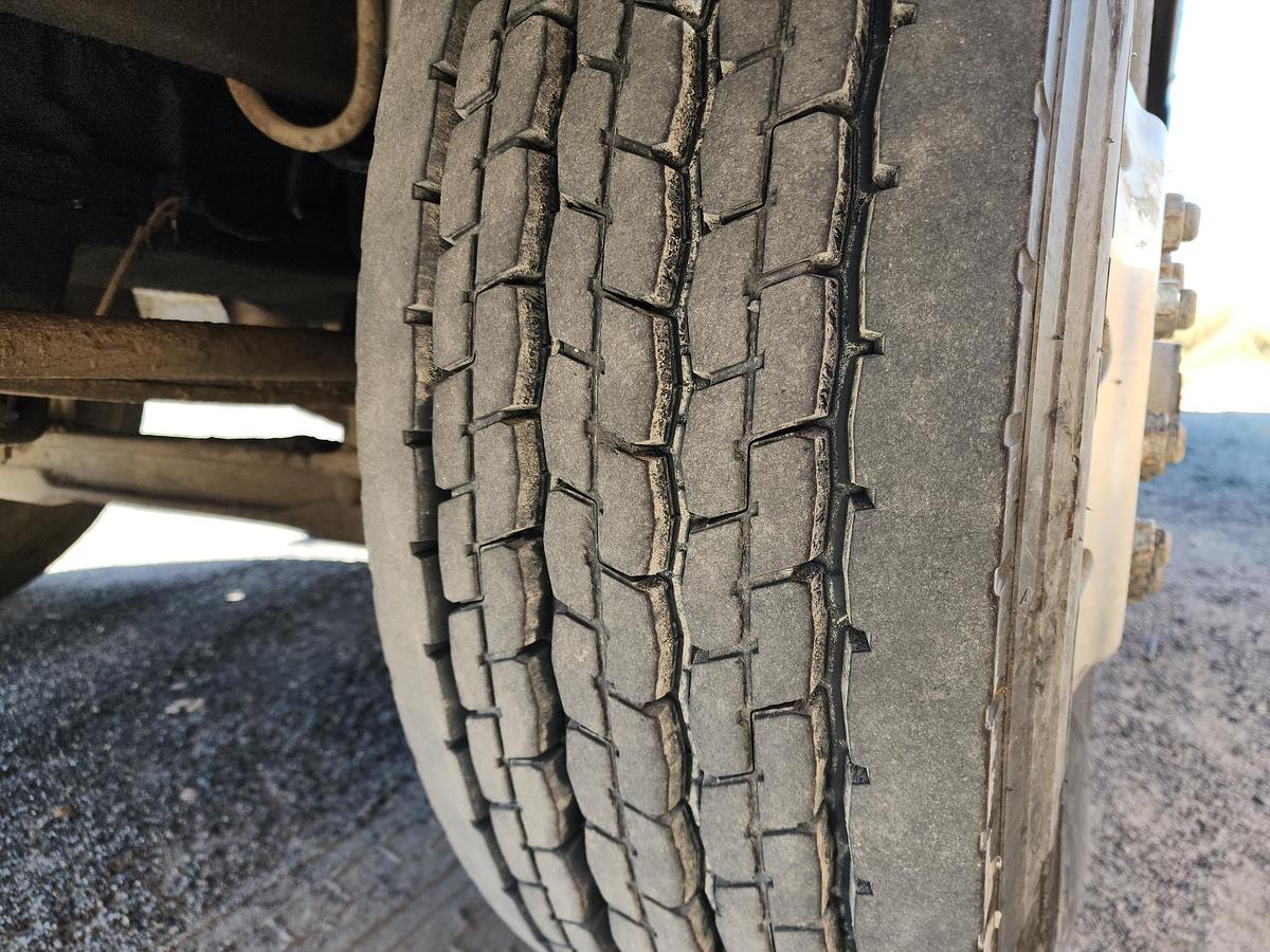 Used 1989 PETERBILT 377