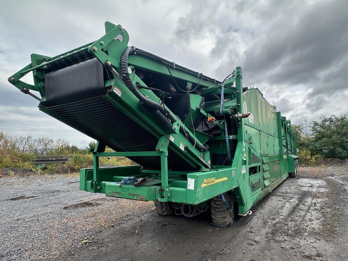 Used 2019 MCCLOSKEY 733RE