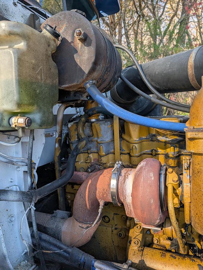 Used 1996 INTERNATIONAL 9400 Tri Axle