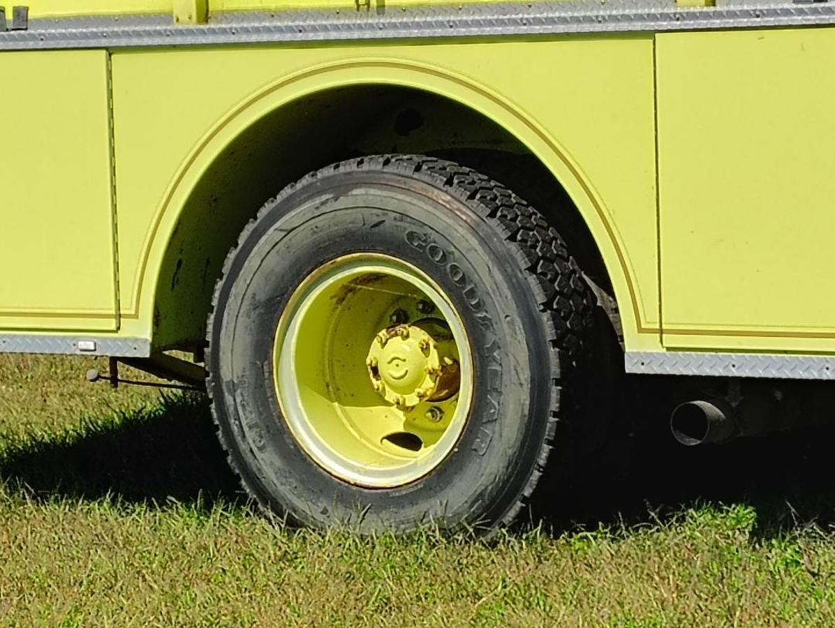 Used 1987 PIERCE Dash