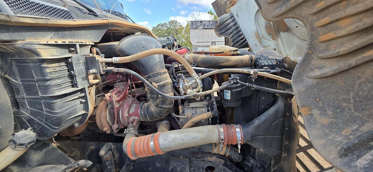 Used 2012 FREIGHTLINER Cascadia