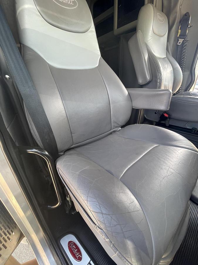 Used 2008 PETERBILT 388