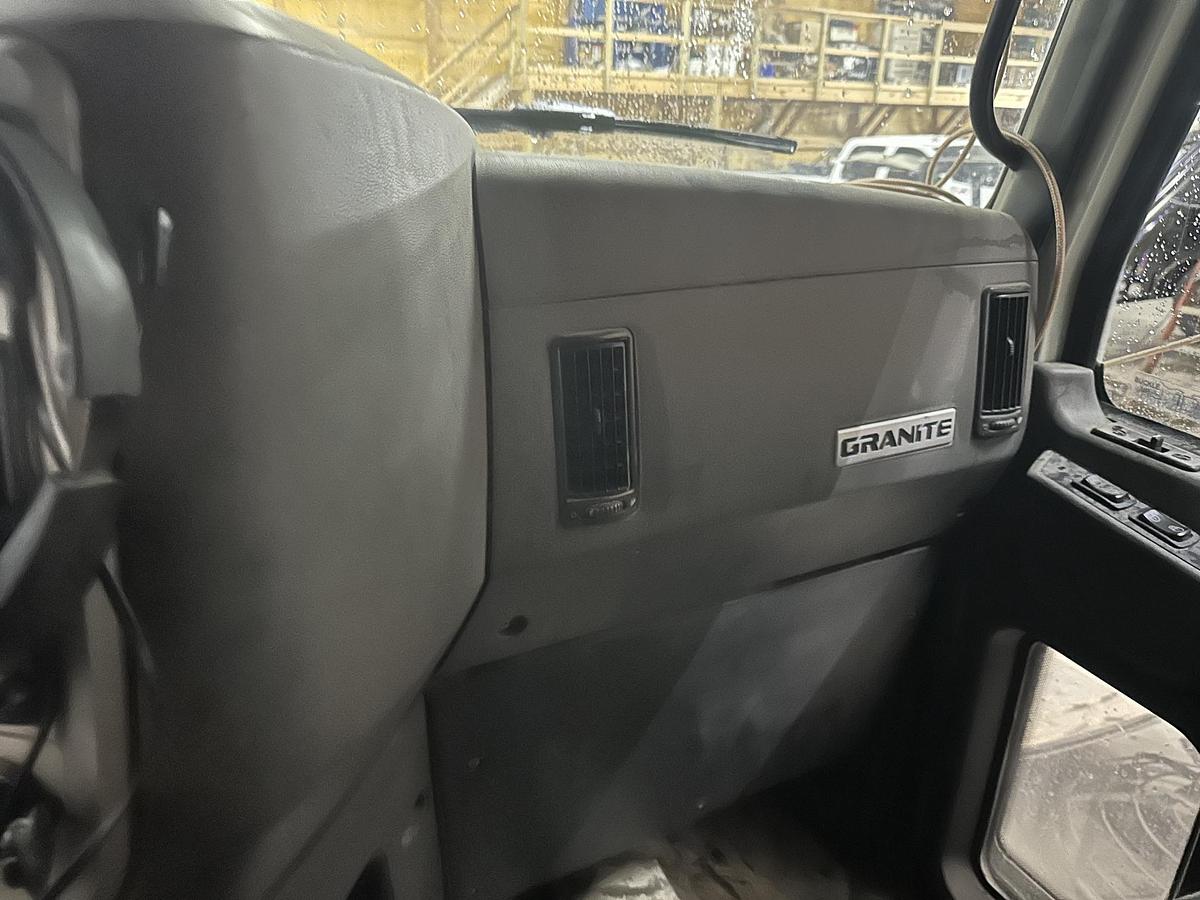 Used 2018 MACK Granite GU713