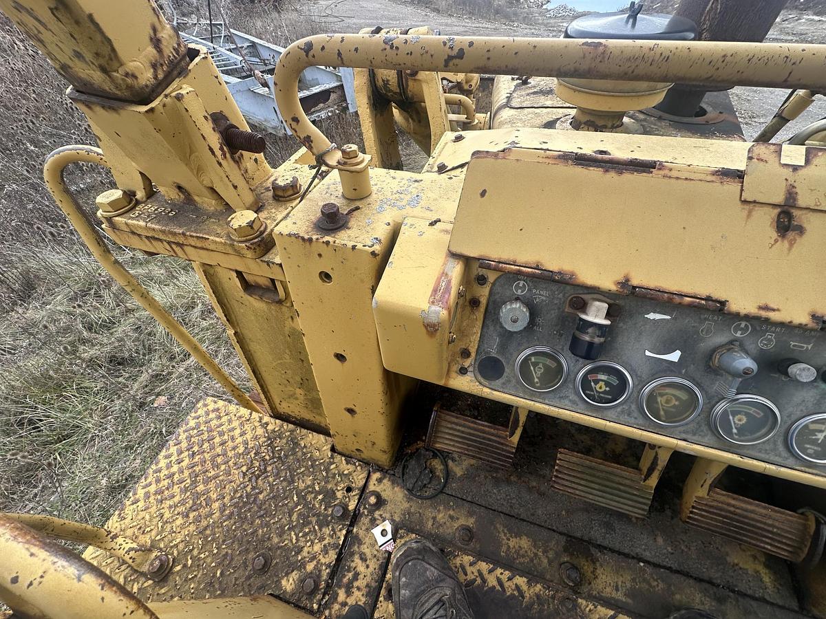 Used 1979 CATERPILLAR 977L