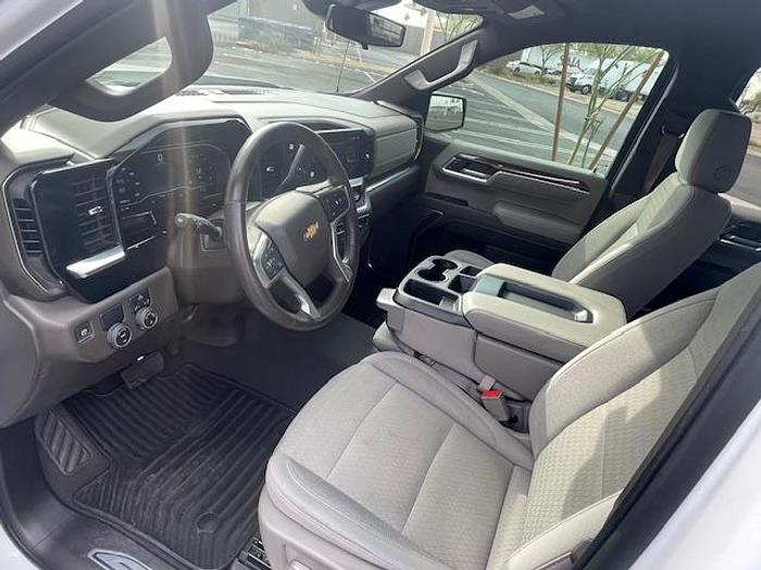 Used 2022 CHEVROLET Silverado 1500 LT (2WD)