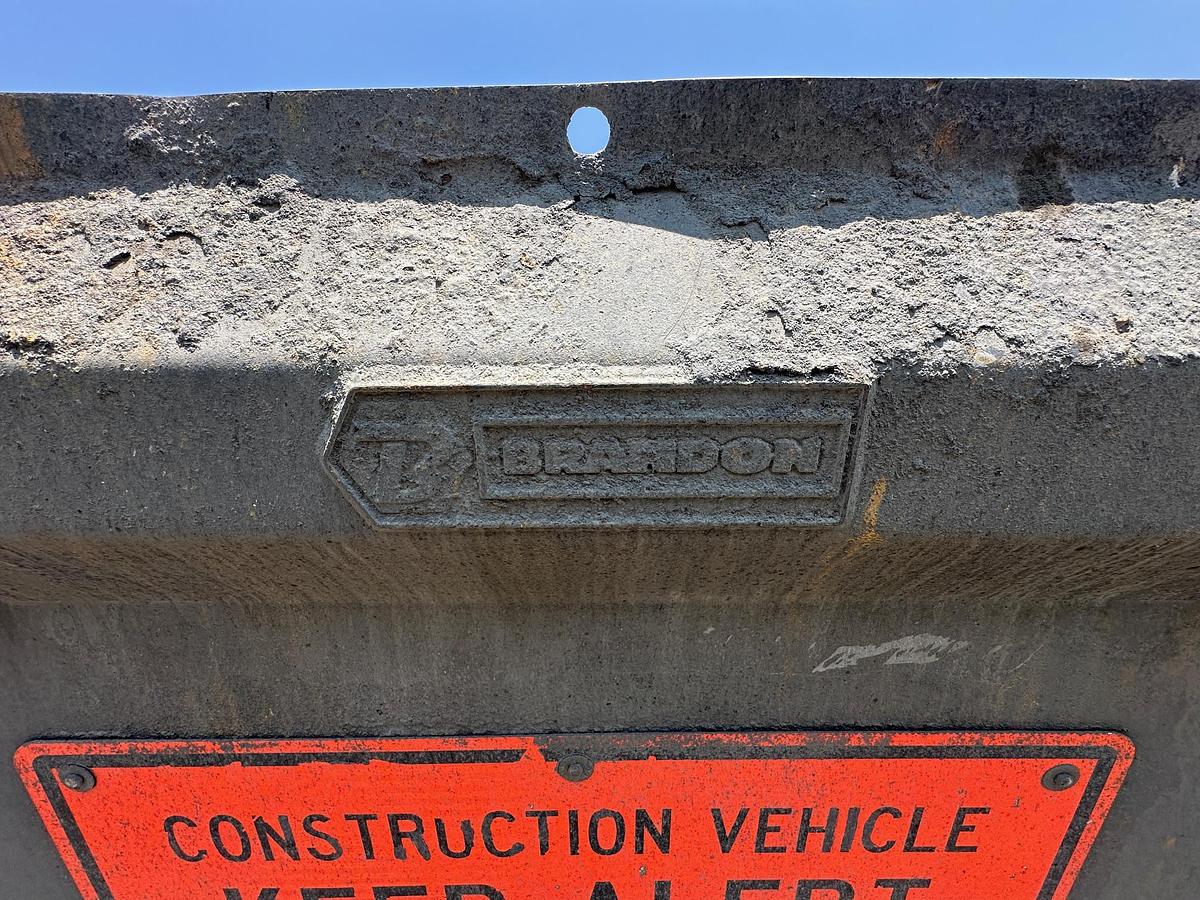 Used 2020 MACK Granite GR64F