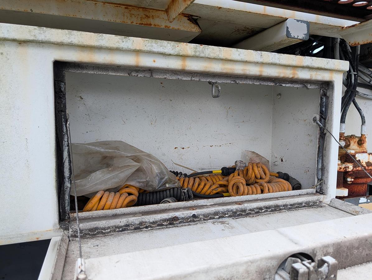 Used 1999 SOMERO S-240 Laser Screed