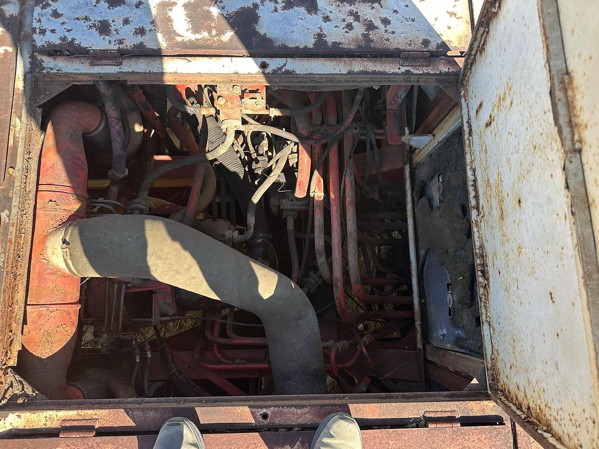 Used 1984 CASE POCLAIN 220CKNA