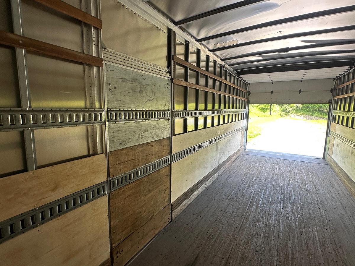 Used 2016 FREIGHTLINER Business Class M2