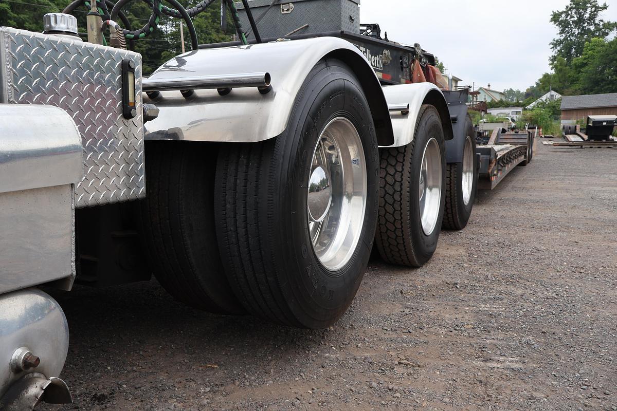 Used 2001 PETERBILT 379