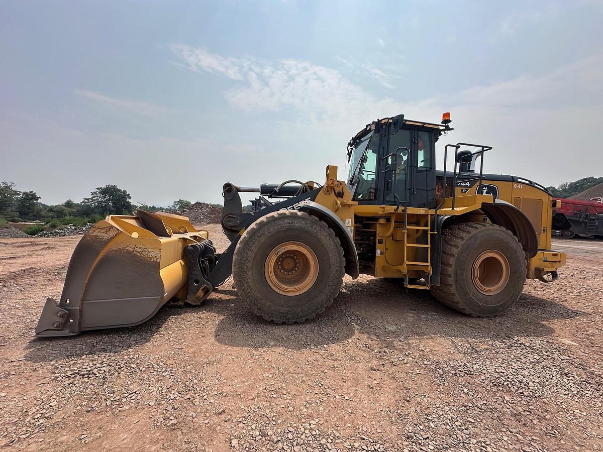 Used 2023 DEERE 744P