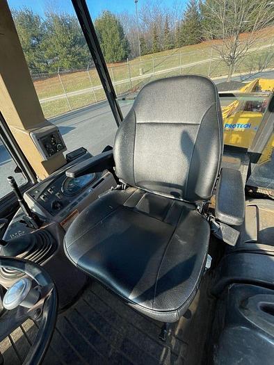 Used 2003 CASE 570M XT