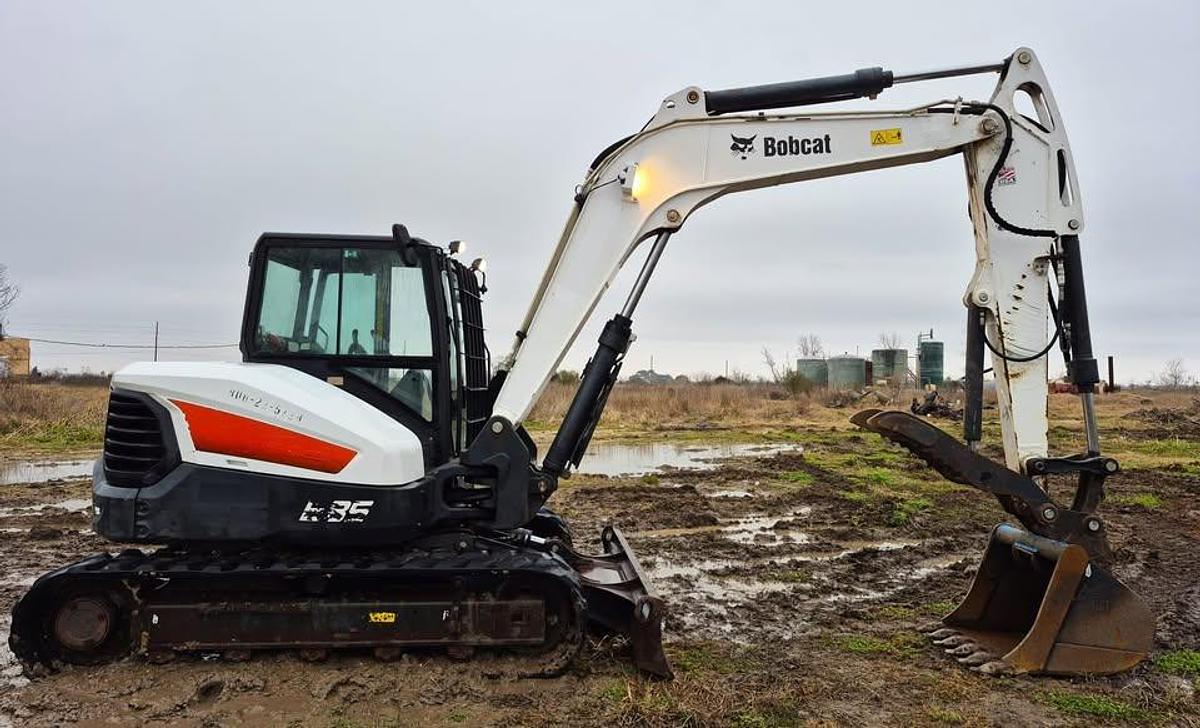 Used 2019 BOBCAT E85